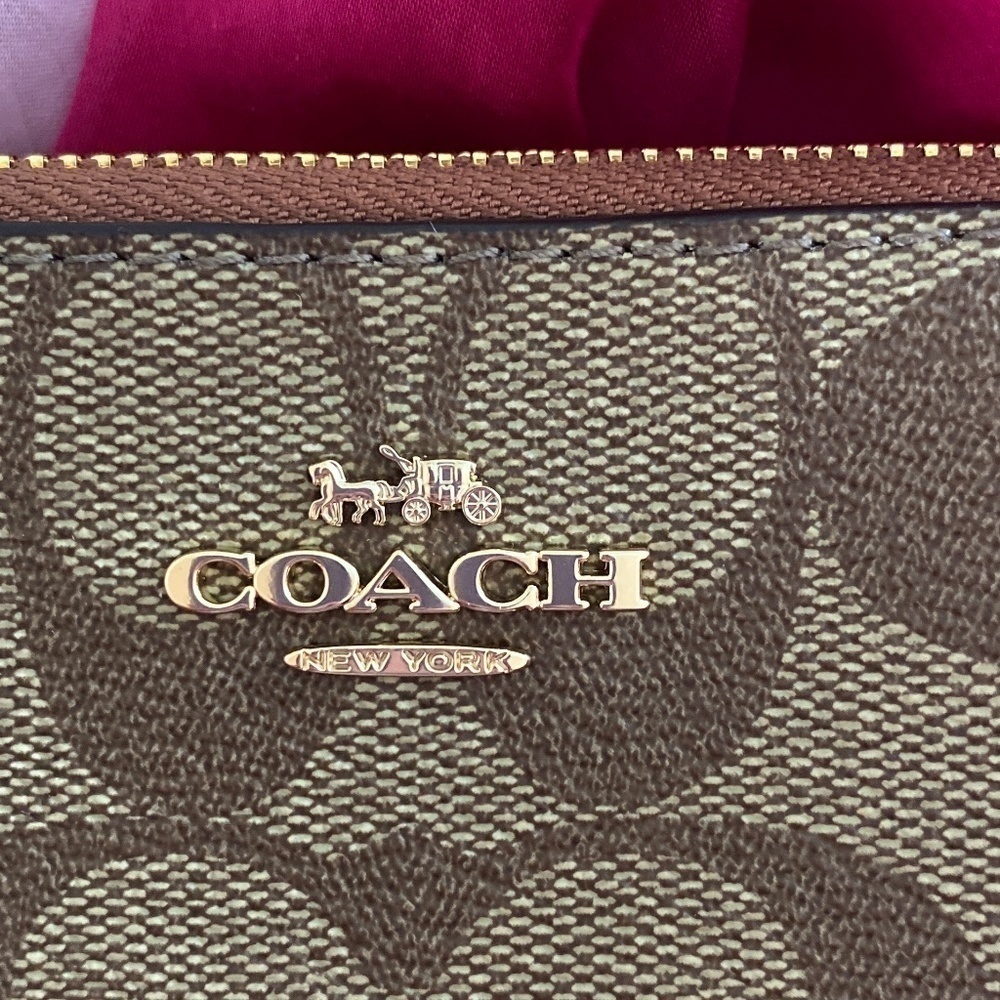 Beautiful Coach Double Zip Wristlet NWT - Picture 7 of 12